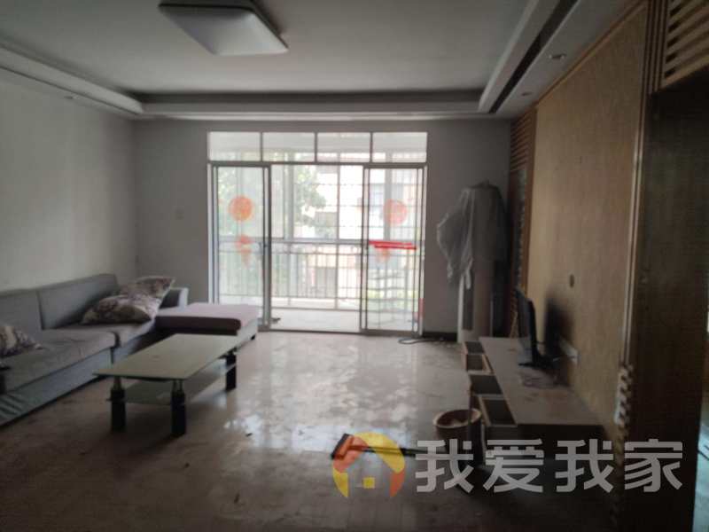 东湖区文教路 南北通透，采光好 中间楼层
