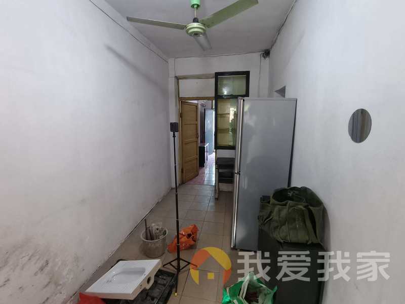 马家池街 南北通透，采光好 装修好，环镜优美 近地铁 视野好，诚心出售