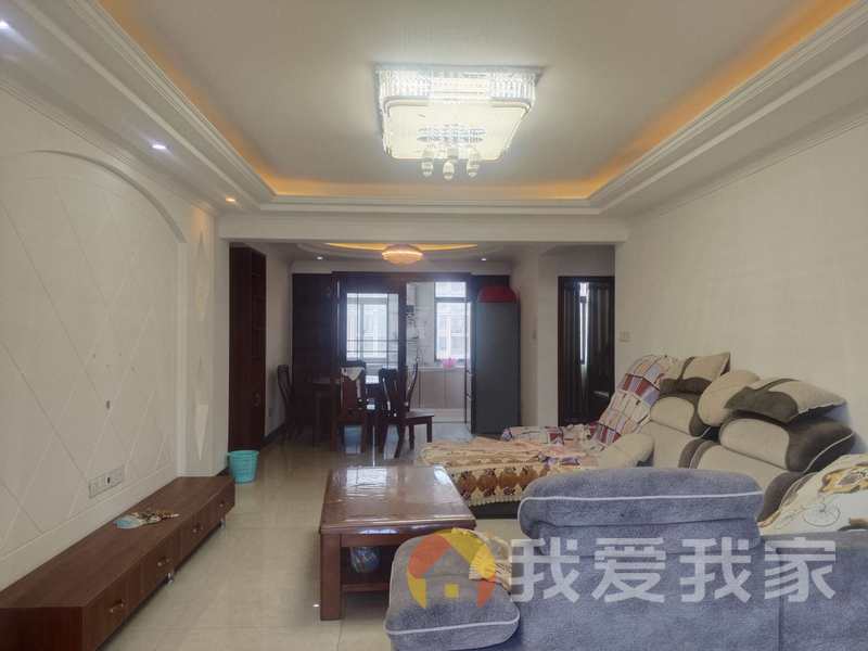 银亿上尚城二期 南北通透，采光好 装修好，环镜优美 中间楼层