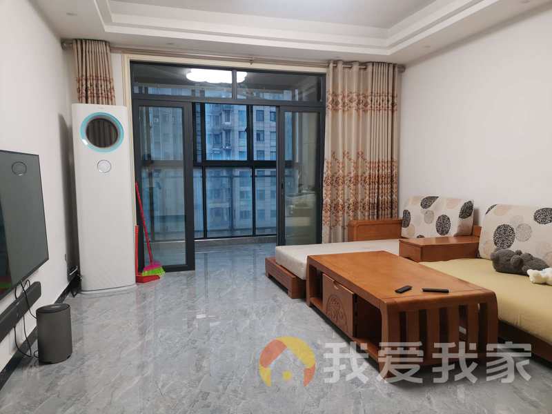 巨成广场金山街 南北通透，采光好 装修好，环镜优美 视野好，诚心出售