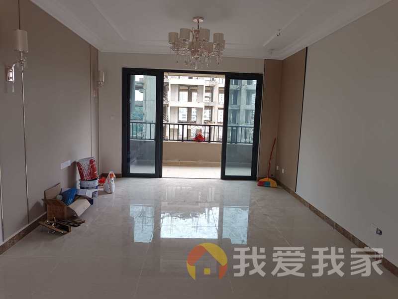 南昌我爱我家恒大林溪府 南北通透，采光好 装修好，环镜优美 中间楼层