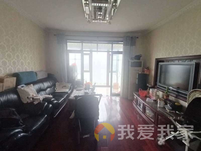梦里水乡观湖居 南北通透，采光好 装修好，环镜优美 视野好，诚心出租