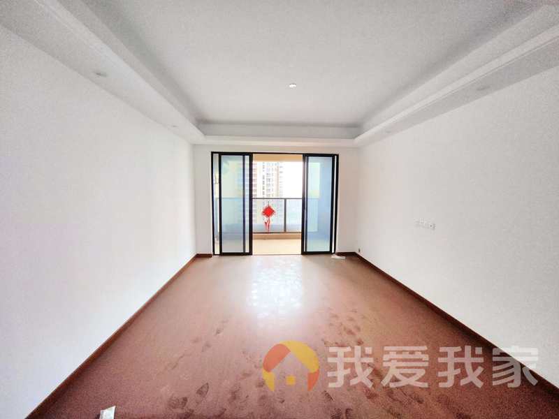 南昌我爱我家新力琥珀园二期 南北通透，采光好 装修好，环镜优美 视野好，诚心出售