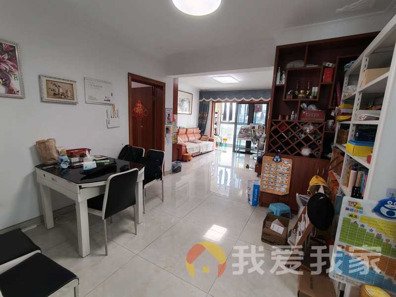 中凯蓝域 南北通透，采光好 装修好，环镜优美 视野好，诚心出售