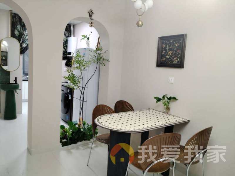 孺子亭路 南北通透，采光好 装修好，环镜优美 近地铁 视野好，诚心出租