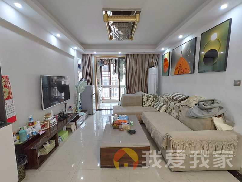 南昌我爱我家新城吾悦广场 南北通透，采光好 装修好，环镜优美 中间楼层