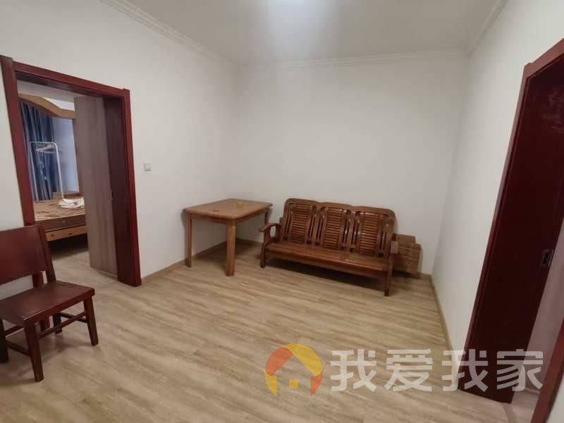 井头巷 南北通透，采光好 装修好，环镜优美 近地铁 视野好，诚心出租