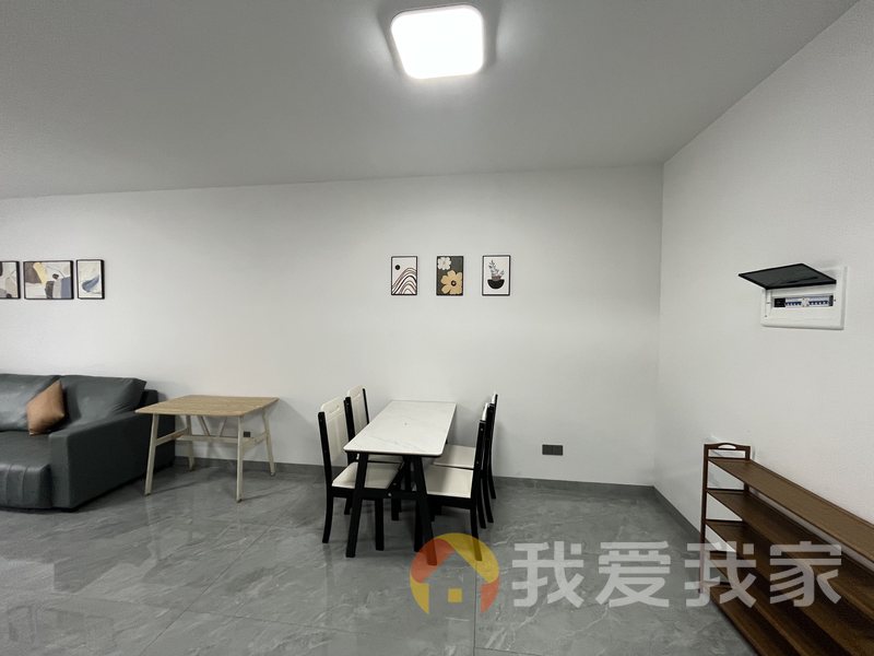 力高君誉城 南北通透，采光好 装修好，环镜优美 周边匹套完善，，出行方便