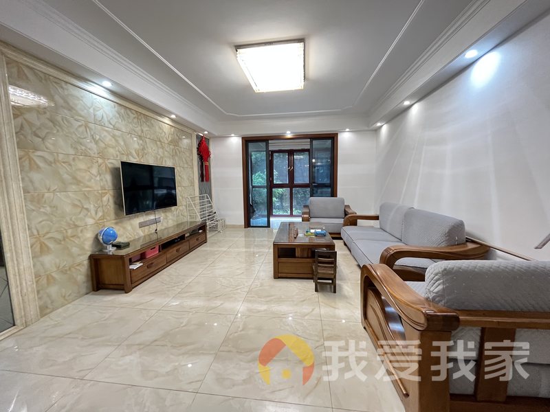 南昌我爱我家朝阳中心性价比的电梯洋房，站小外国语的书包