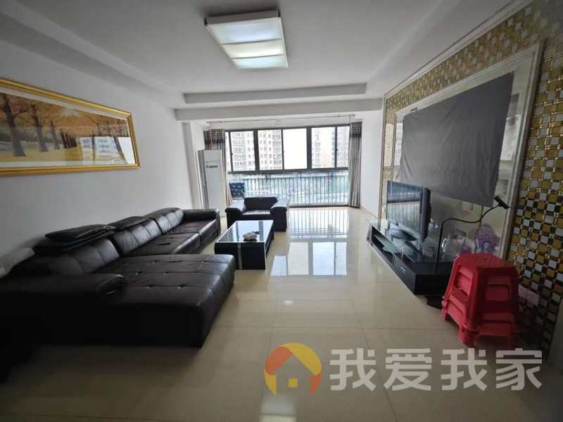 南昌我爱我家联泰香域中央 南北通透，采光好 装修好，环镜优美 近地铁 视野好，诚心出售