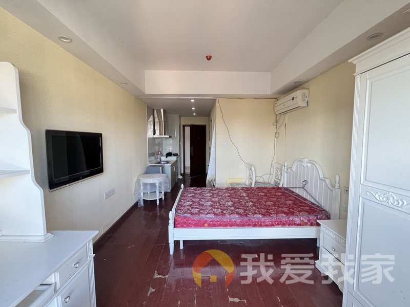 梵顿公馆启航社 南北通透，采光好 装修好，环镜优美 近地铁 中间楼层