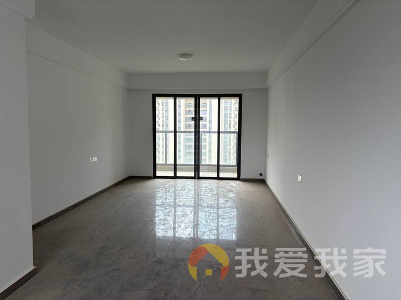 中大汇 南北通透，采光好 装修好，环镜优美 视野好，诚心出售
