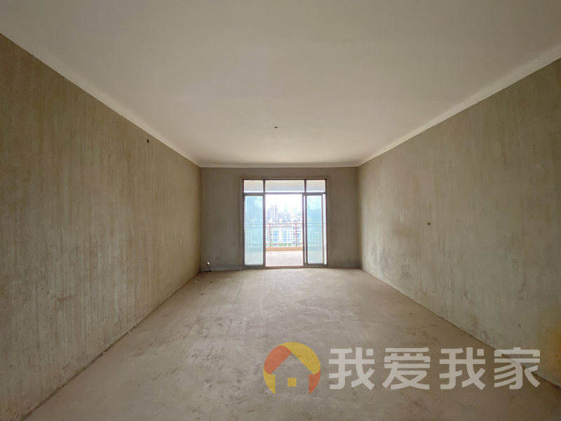 红谷春天花园 南北通透，采光好 中间楼层