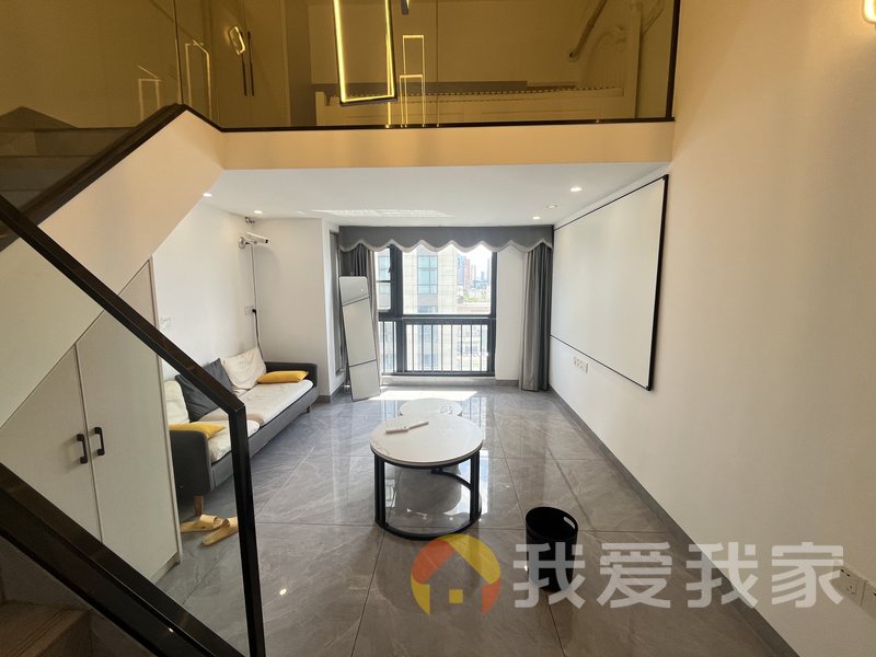 南昌我爱我家华润万象汇 南北通透，采光好 装修好，环镜优美 近地铁 视野好，诚心出售