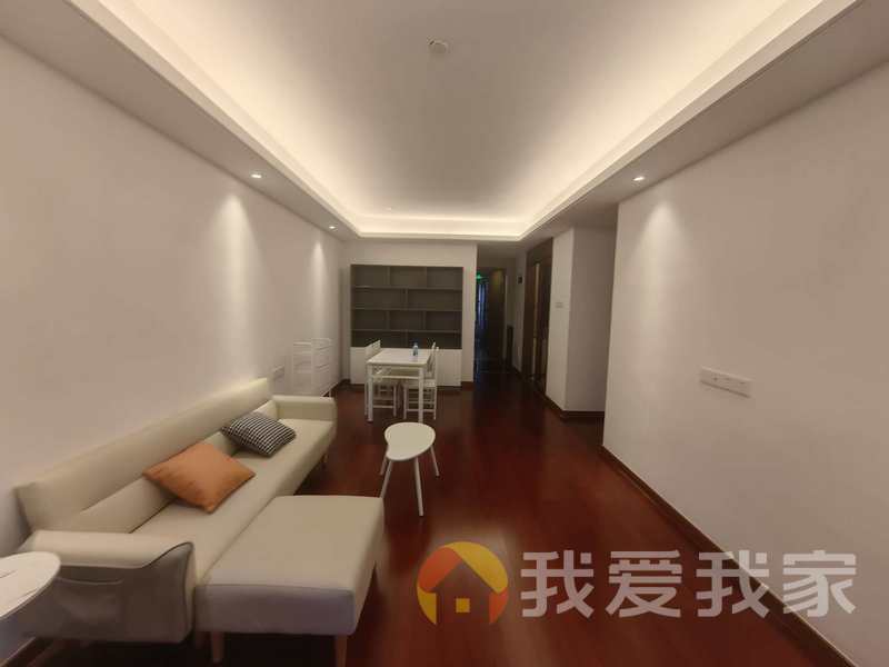 新力琥珀园一期 南北通透，采光好 装修好，环镜优美 周边匹套完善，，出行方便