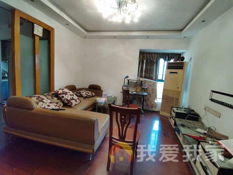 南昌我爱我家市中心电梯房  南北通透3房 中间楼层