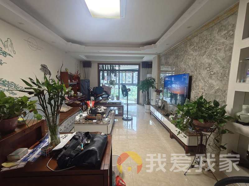 南昌我爱我家水榭尚都 南北通透，采光好 装修好，环镜优美 近地铁 视野好，诚心出售
