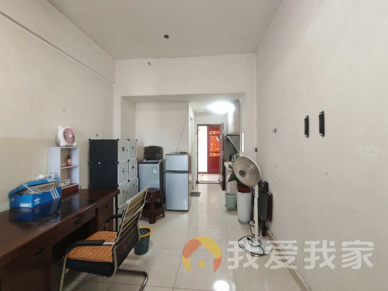 筑城奥斯卡 南北通透，采光好 装修好，环镜优美 视野好，诚心出租
