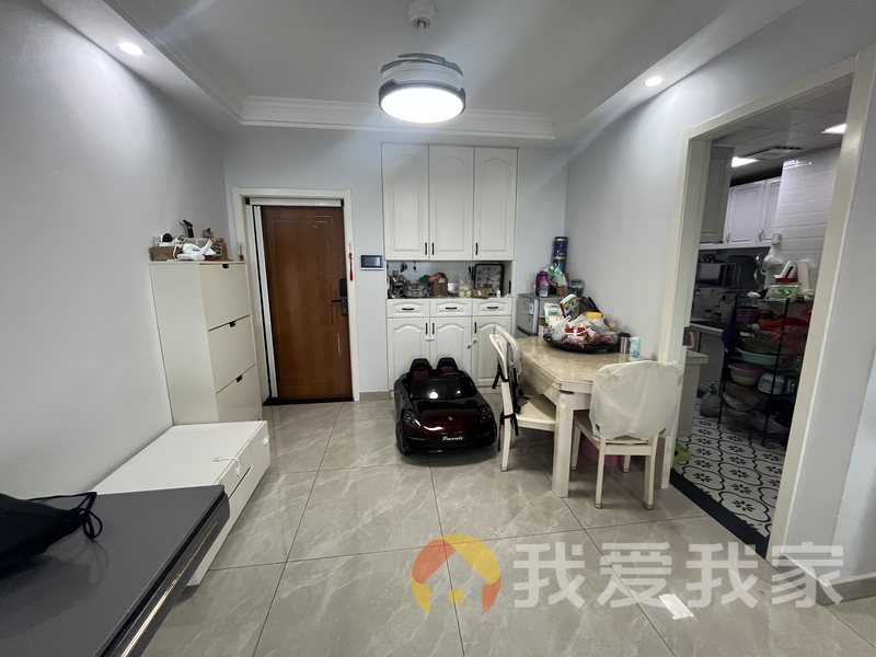 南昌我爱我家绿地朝阳中心（海珀悦庭）一期 南北通透，采光好 装修好，环镜优美 视野好，诚心出售