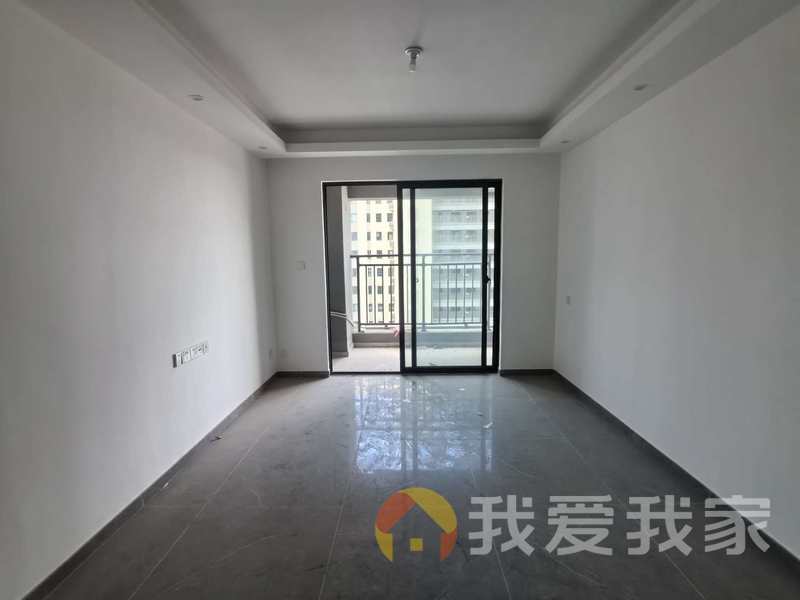 南昌我爱我家中国铁建书香瑶庭 南北通透，采光好 装修好，环镜优美 视野好，诚心出售