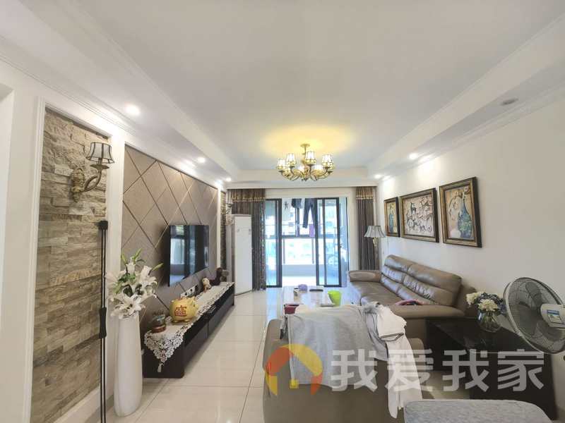 南昌我爱我家保利香槟国际 南北通透，采光好 装修好，环镜优美 近地铁 周边匹套完善，，出行方便