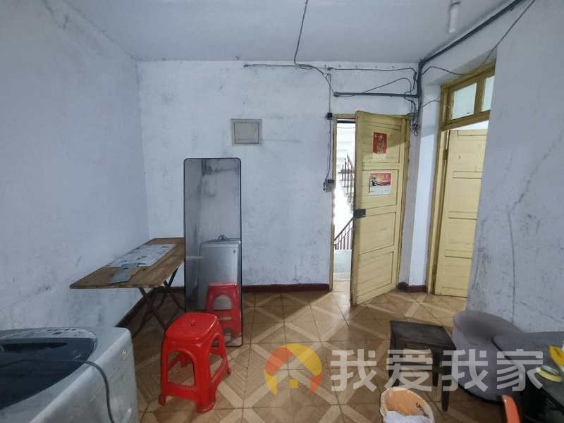 绳金塔街 南北通透，采光好 近地铁 视野好，诚心出租