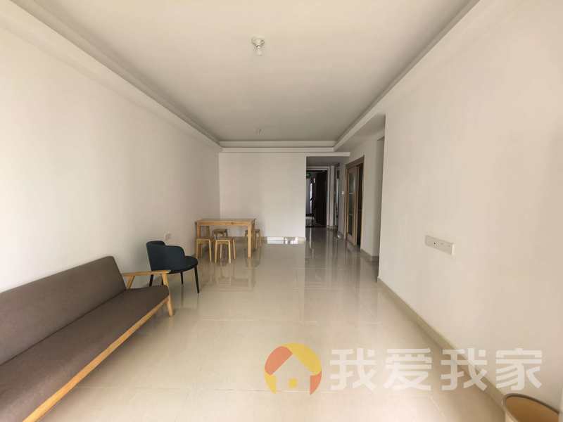 南部美的城 南北通透，采光好 周边匹套完善，，出行方便