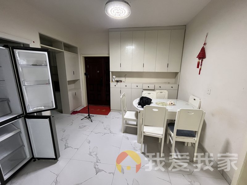 南昌我爱我家世纪滨江 南北通透，采光好 装修好，环镜优美 周边匹套完善，，出行方便