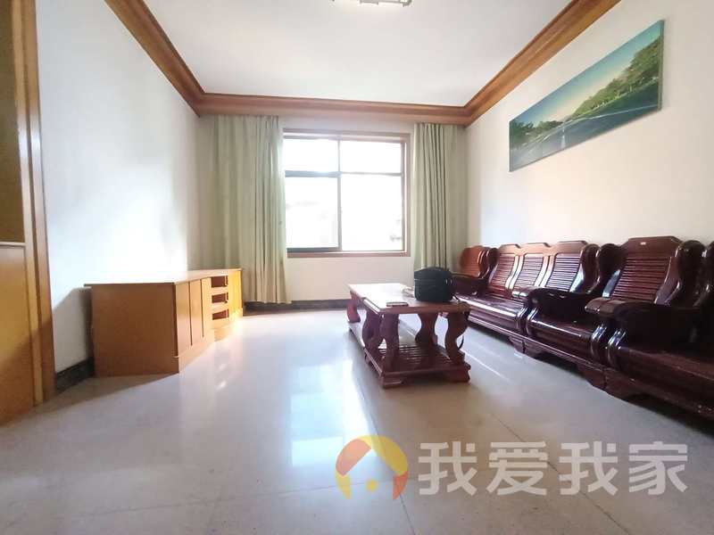 南昌我爱我家南昌县 南北通透，采光好 装修好，环镜优美 视野好，诚心出售