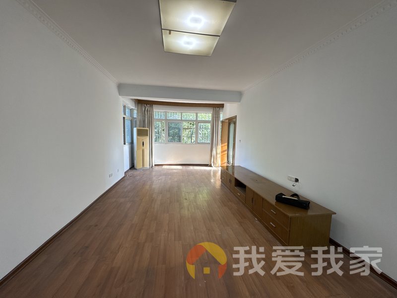 南昌我爱我家清水园 南北通透，采光好 视野好，诚心出售