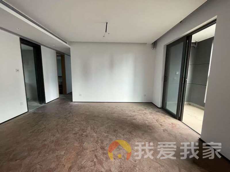 南昌我爱我家九龙湖新力樘悦，精装三房横厅大阳台，带中央空调，专梯专户