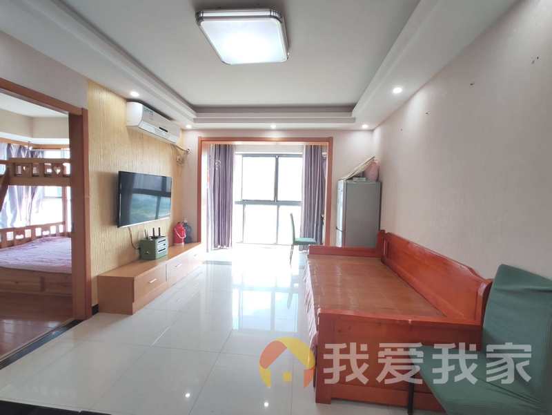 万达星城瑞星苑 南北通透，采光好 装修好，环镜优美 近地铁 中间楼层