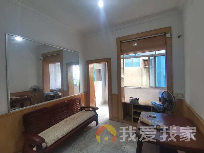 北京东路138号洪钢宿舍 南北通透，采光好 近地铁 视野好，诚心出租