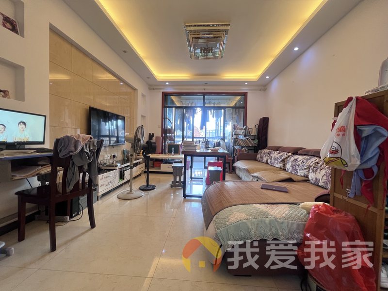 南昌我爱我家幸福时光二期 南北通透，采光好 装修好，环镜优美 中间楼层