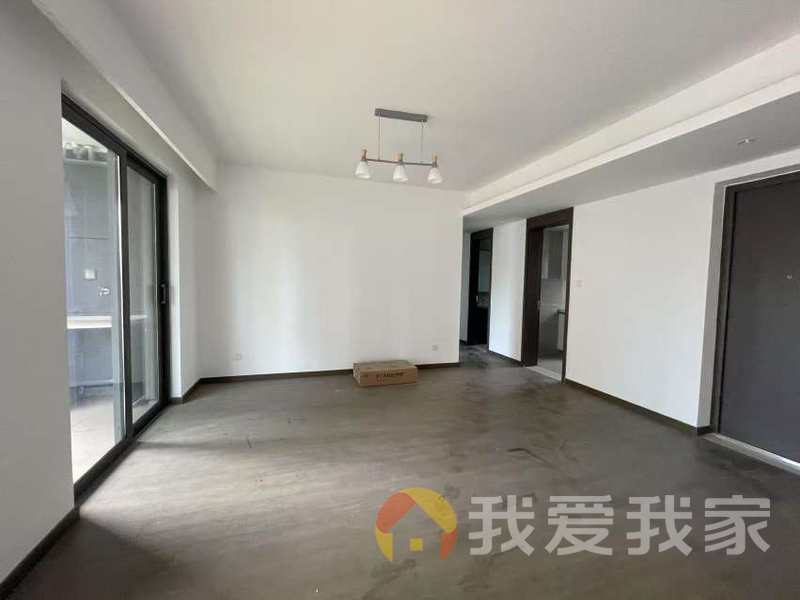 南昌我爱我家东投新力樘悦（雅瑶小区） 南北通透，采光好 装修好，环镜优美 近地铁 周边匹套完善，，出行方便