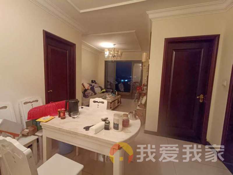 恒大城 南北通透，采光好 装修好，环镜优美 周边匹套完善，，出行方便