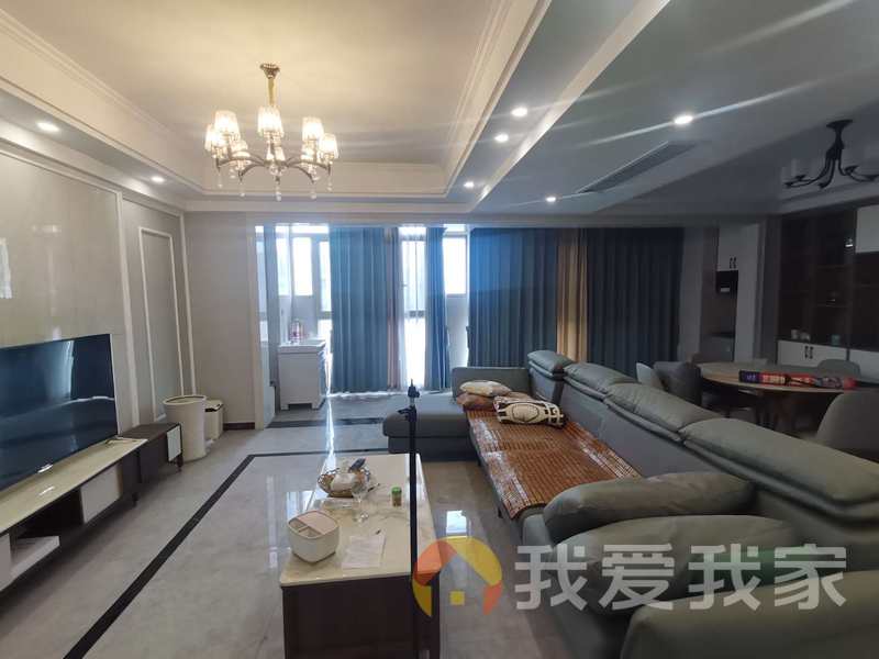 南昌我爱我家视野开阔  南北通透 。。。。户型方正   布局合理