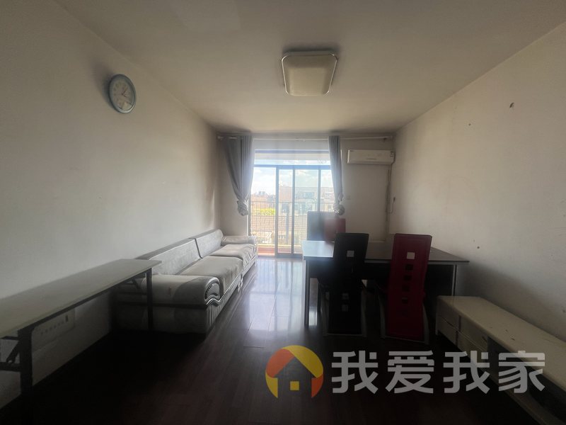 南昌我爱我家万科四季花城北区紫藤苑 南北通透，采光好 近地铁 视野好，诚心出售
