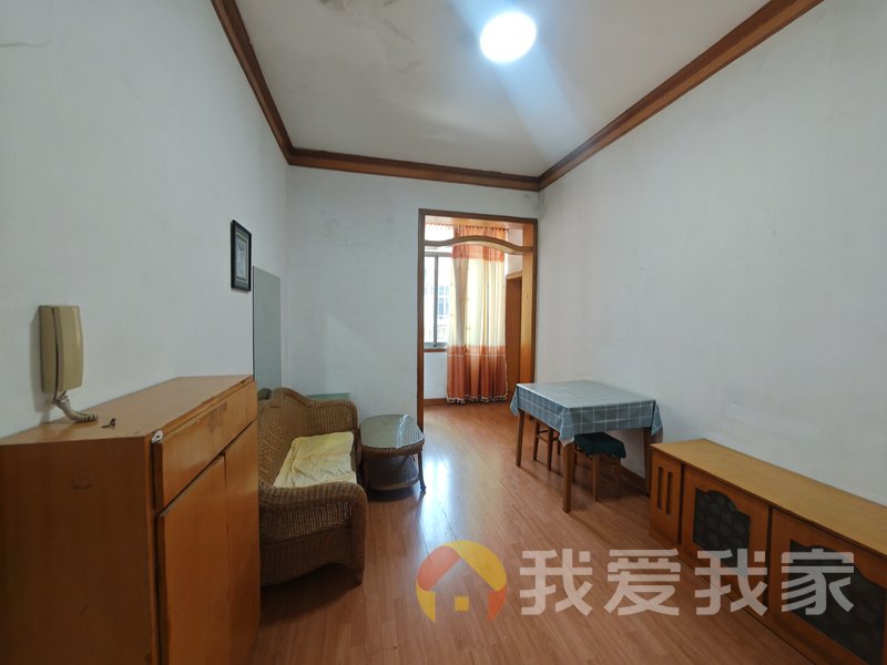 二七北路统计局宿舍 南北通透，采光好 装修好，环镜优美 视野好，诚心出租