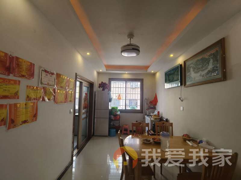 南昌我爱我家金穗小区(地税局宿舍) 南北通透，采光好 装修好，环镜优美 中间楼层