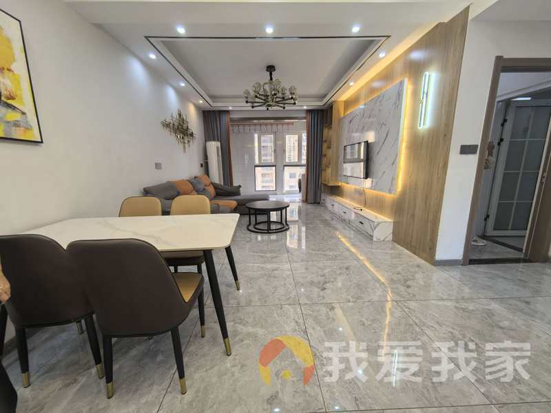 正荣御园 南北通透，采光好 装修好，环镜优美 视野好，诚心出租