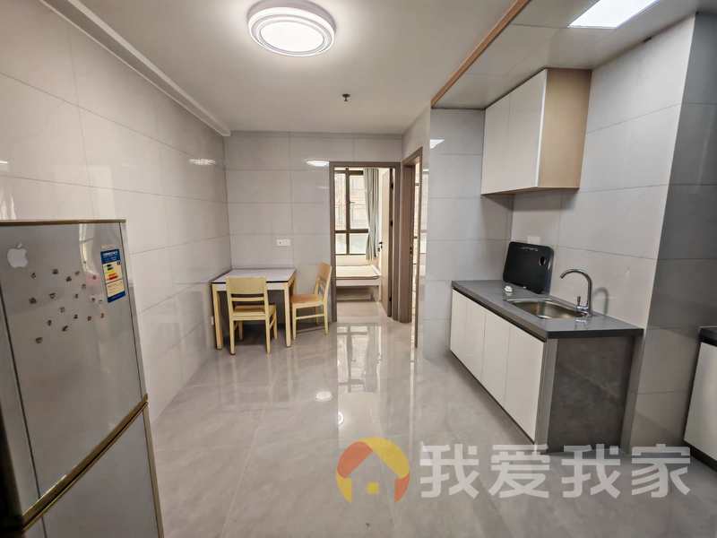 南昌我爱我家嘉德福公寓（胜利名座） 南北通透，采光好 装修好，环镜优美 近地铁 中间楼层