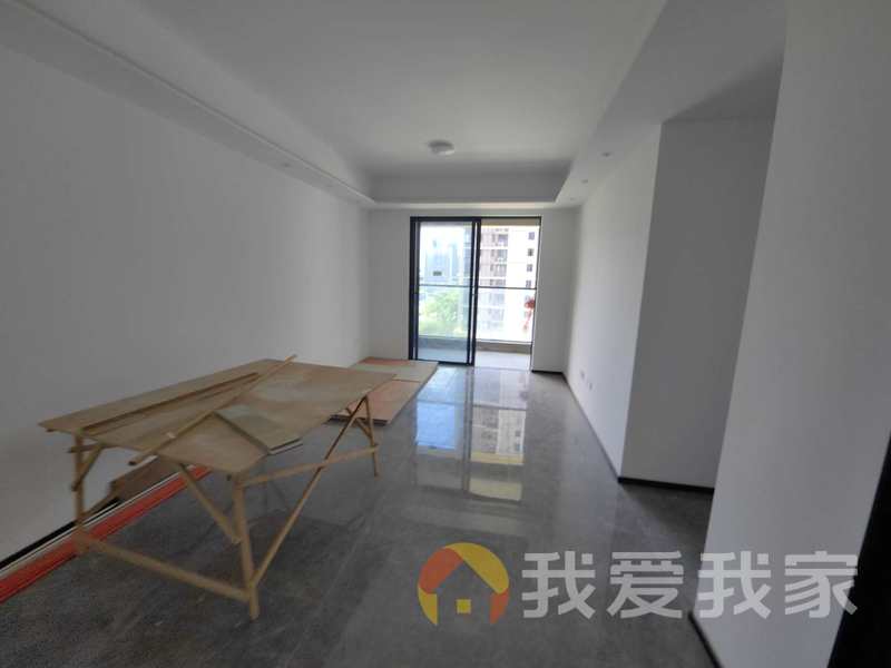 南昌我爱我家新旅明樾府一期 南北通透，采光好 装修好，环镜优美 周边匹套完善，，出行方便