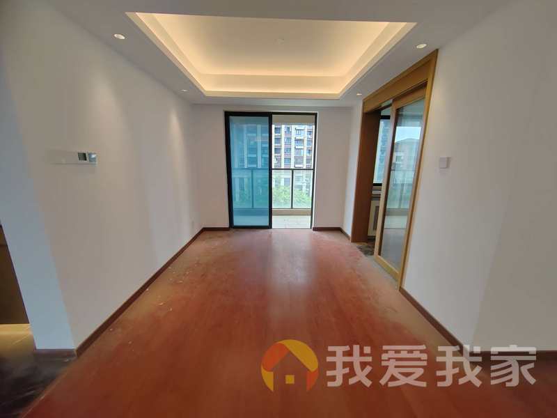 南昌我爱我家新力时代广场 南北通透，采光好 装修好，环镜优美 周边匹套完善，，出行方便