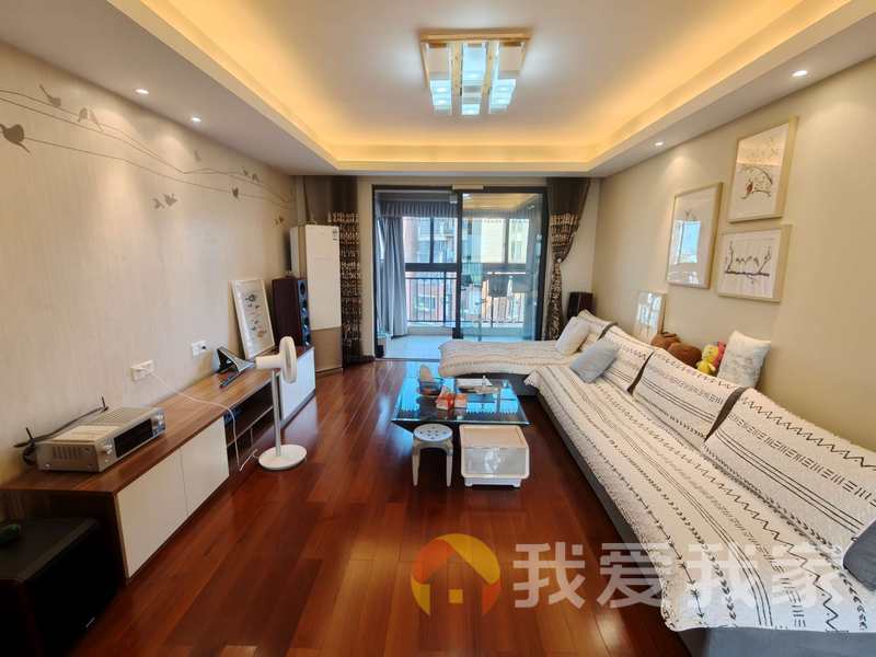 南昌我爱我家万科润园 南北通透，采光好 装修好，环镜优美 视野好，诚心出售