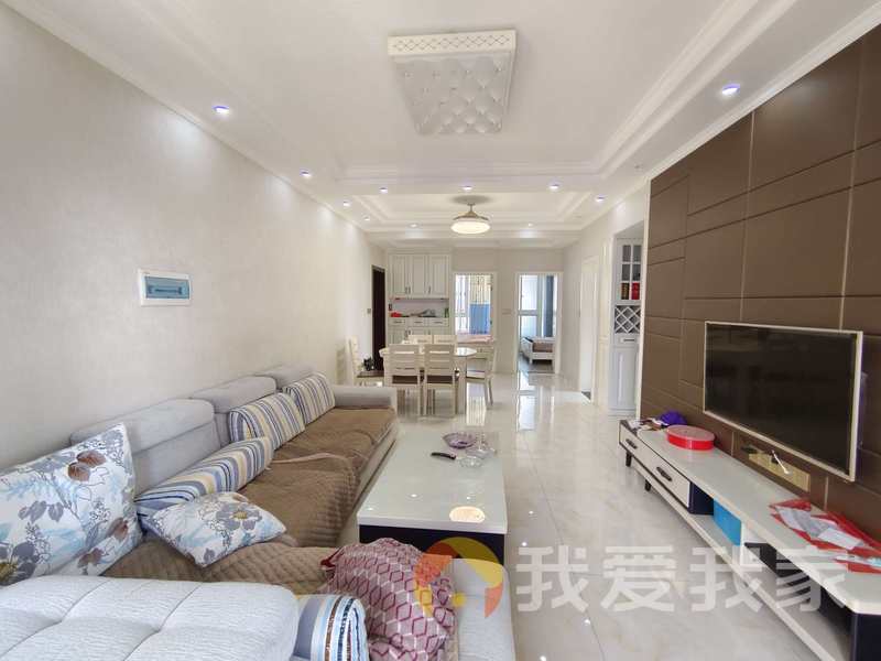 南昌我爱我家波尔多联邦美树堡 南北通透，采光好 装修好，环镜优美 中间楼层