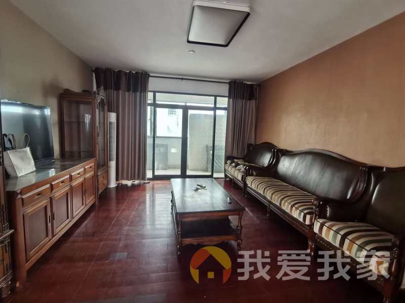 龙泉湾 南北通透，采光好 装修好，环镜优美 视野好，诚心出租