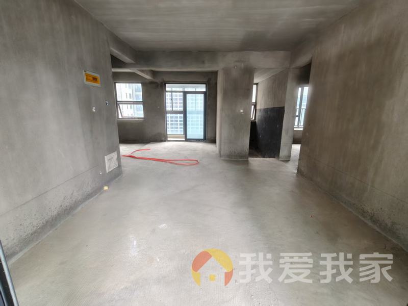 南昌我爱我家众一富东广场 南北通透，采光好 视野好，诚心出售