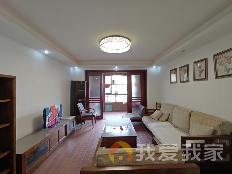 南昌我爱我家中大紫都一期 南北通透，采光好 装修好，环镜优美 近地铁 视野好，诚心出售