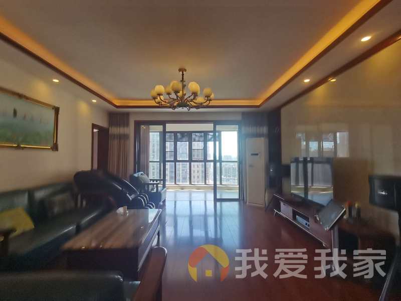 星洲国际 南北通透，采光好 装修好，环镜优美 视野好，诚心出售